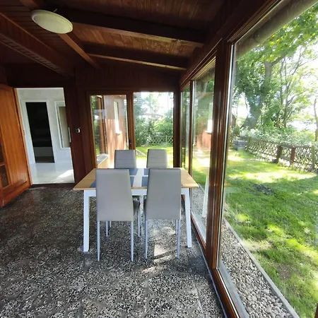 Schoenes Mit Seeblick & Garten Am Plauer Casa de Férias