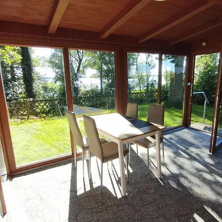 Schoenes Mit Seeblick & Garten Am Plauer Casa de Férias Alt Schwerin