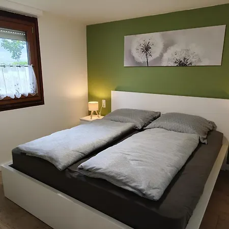 Schönes Mit Seeblick&garten Am Plauer Ferienhaus *